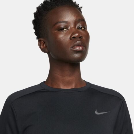 nike_swim_w_nk_df_pacer_crew_black_white_dq6379_010_4218.jpg nike_swim_w_nk_df_pacer_crew_black_white_dq6379_010_4218.jpg