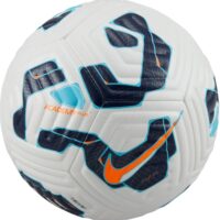 NIKE NK ACADEMY PLUS - FA24 WHITE/METALLIC SILVER