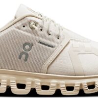 ON Cloud 6 WP Pearl / Cream