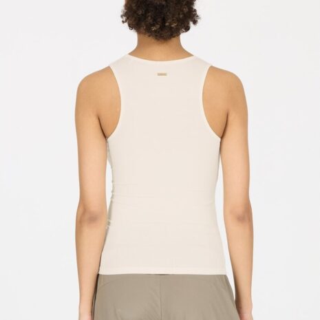 athlecia_tinashe_w_halterneck_rib_top_v_ea251308_1207_4685.jpg athlecia_tinashe_w_halterneck_rib_top_v_ea251308_1207_4685.jpg