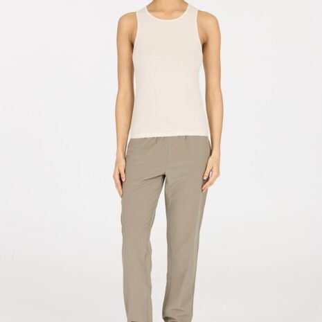 athlecia_tinashe_w_halterneck_rib_top_v_ea251308_1207_5545.jpg athlecia_tinashe_w_halterneck_rib_top_v_ea251308_1207_5545.jpg